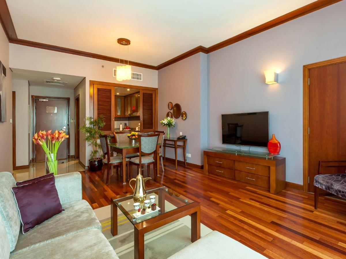 होटल के अलावा Flora Creek Deluxe Apartments, Dubai