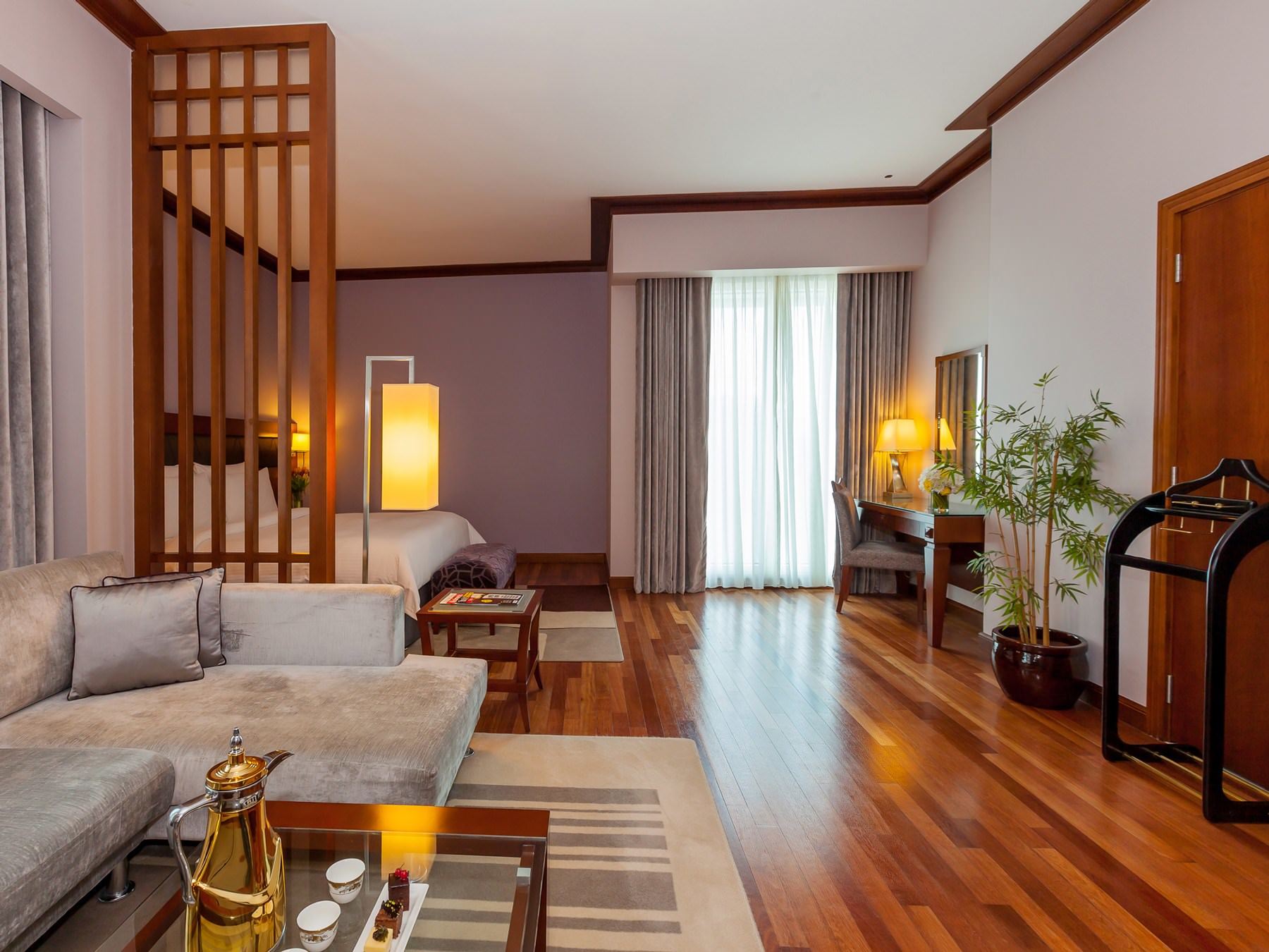Flora Creek Deluxe Apartments, होटल के अलावा