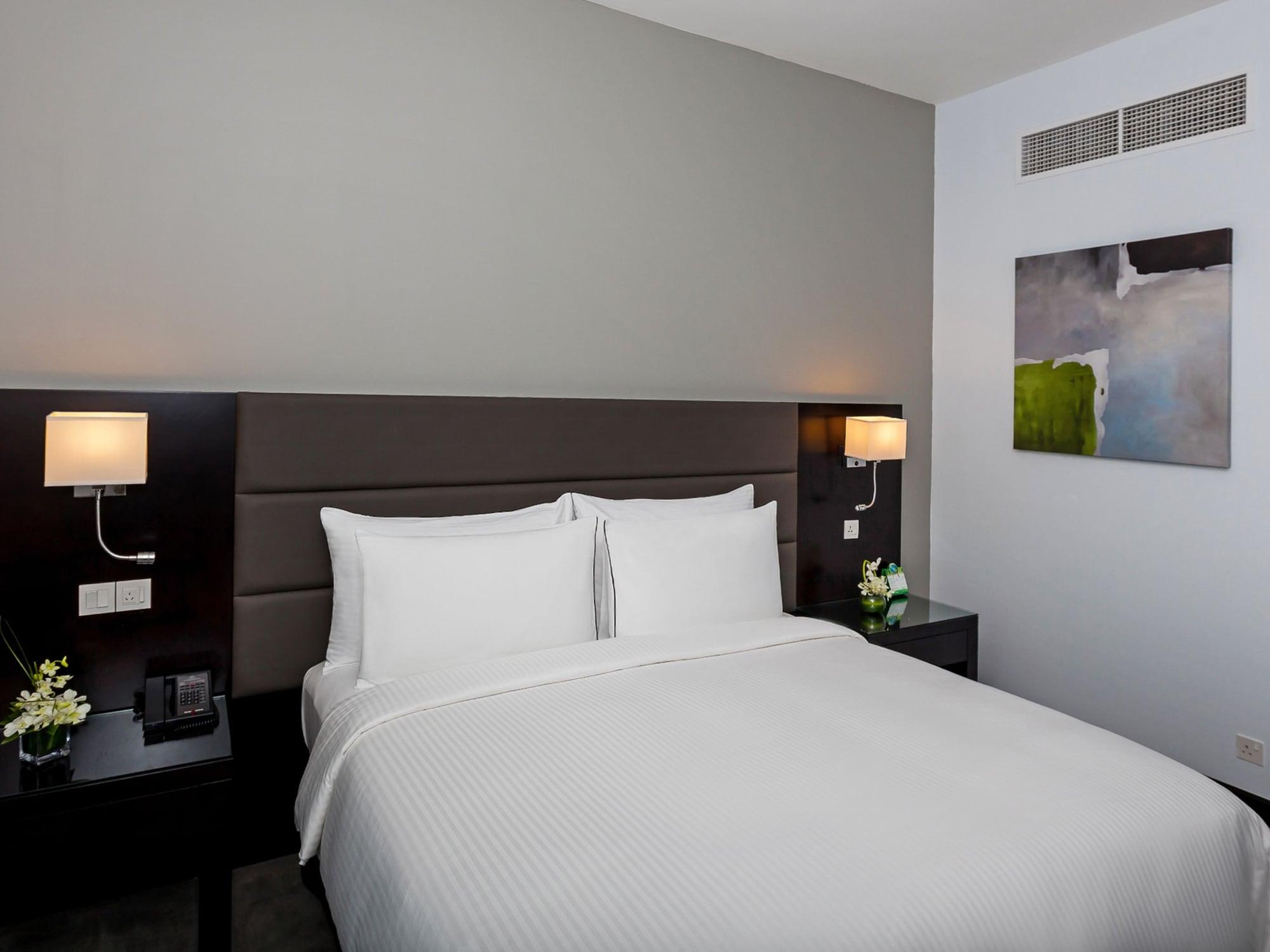 Flora Creek Deluxe Apartments, Apart-hotel Dubai