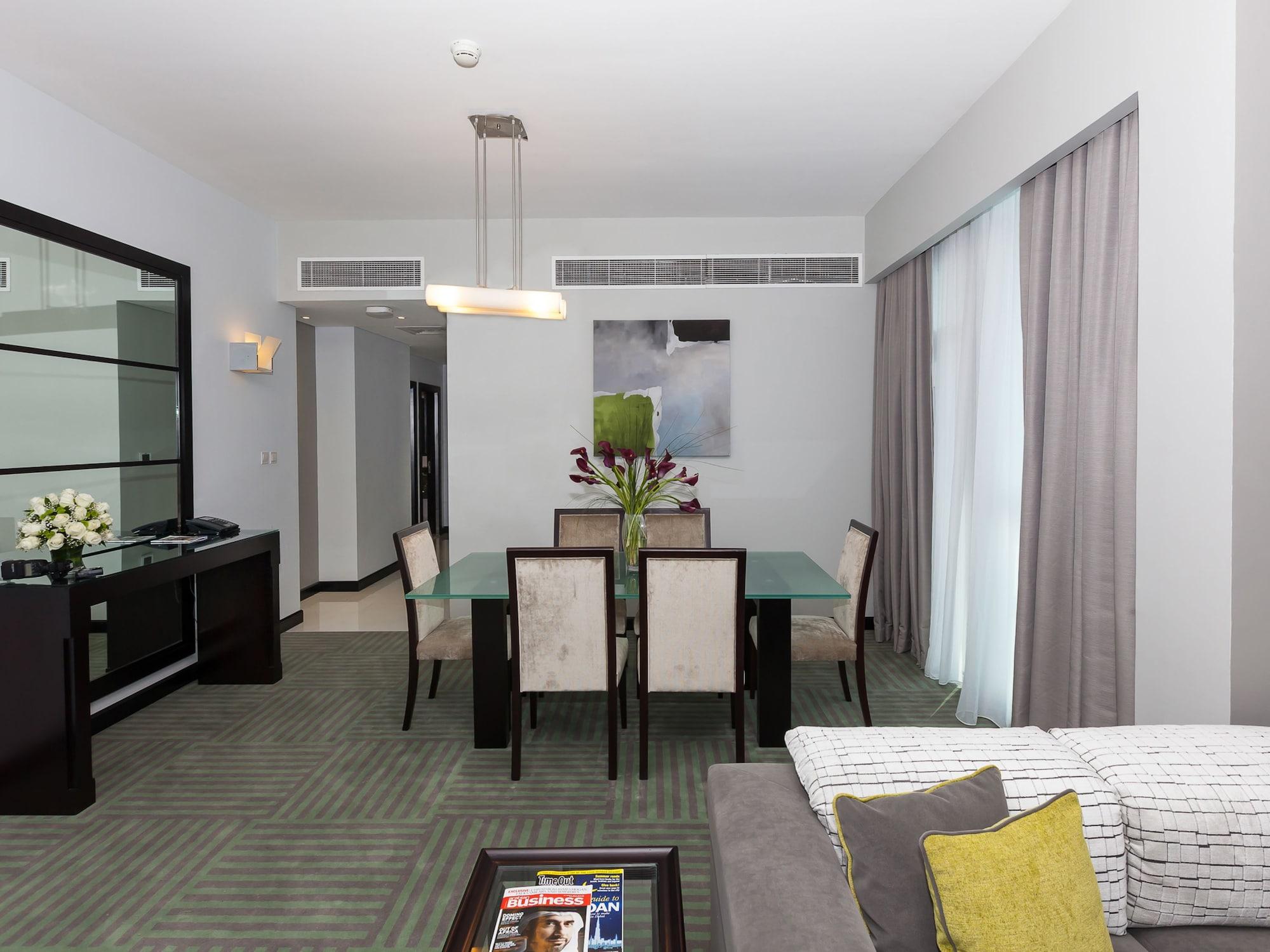Flora Creek Deluxe Apartments, Apart-hotel